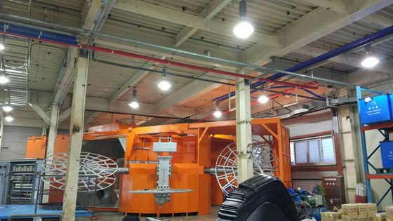 Toren Roto-gietmachines, Drie-arm roterende gietmachine, Plastic vormmachine, Vrijstaande torent rotoplastic machine,