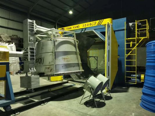 Plastic Product Making Machine Shuttle Rotomolding Machine In China 3500 Automatische Plastic Molding Machine