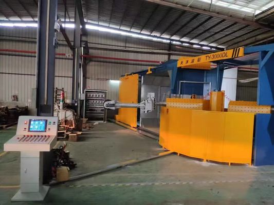 Productie van brandstoftanks voor auto's Rotomolding machine volledig automatisch gecontroleerd door PLC